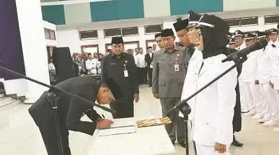 Kades Baru Diminta Tak Korupsi Bupati Zaki Lantik 153 Kepala Desa