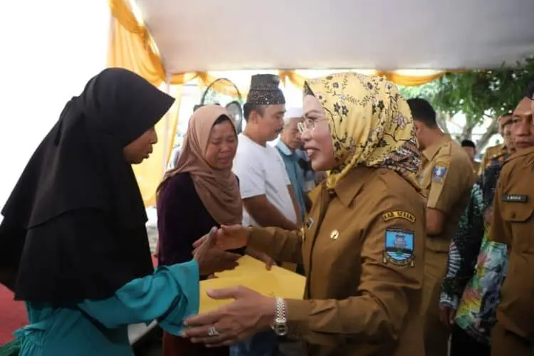 Bupati Tatu Minta Bantuan Pemprov Soal Relokasi Pasar