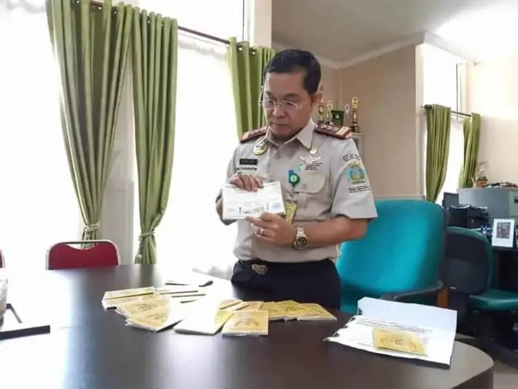 KKP Kelas I Amankan 19 Buku Kuning Palsu