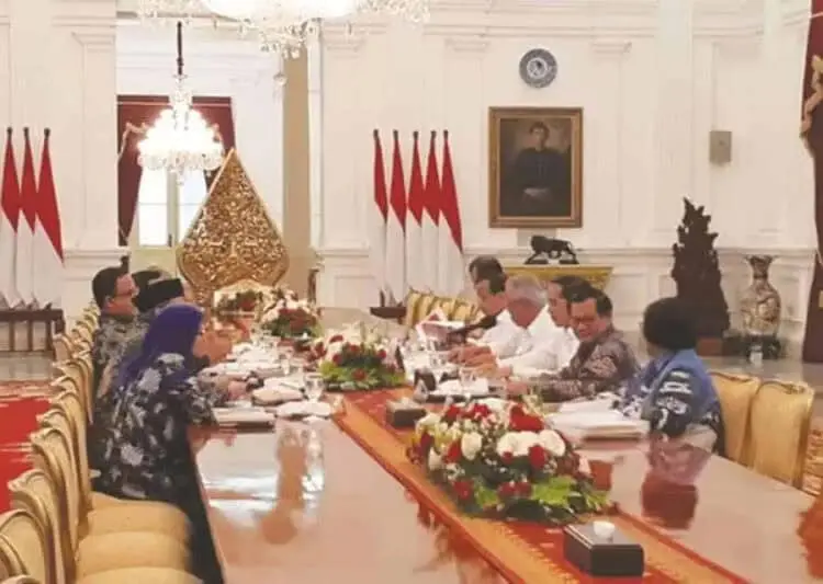 Jokowi Minta WH dan Iti Percepat Rehabilitasi