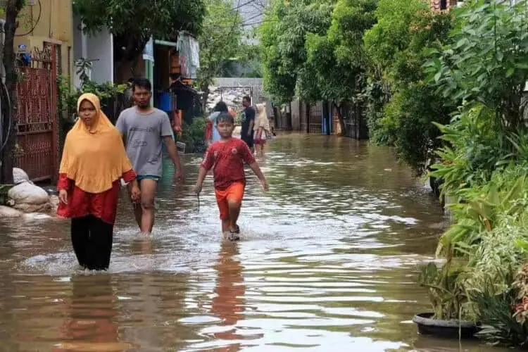 Dokumen Rusak Gara-gara Banjir, Warga Bisa Lapor Pemkot