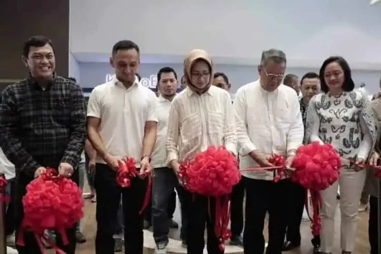 Walikota Airin Resmikan Anjungan Dukcapil Mandiri