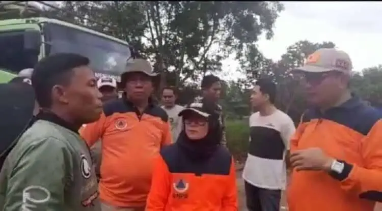 Jangan Cuma Marah-marah, Bupati Iti Ditantang Tutup Galian Tanah
