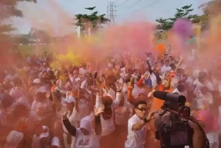1.500 Peserta Meriahkan Tangerang Color Run