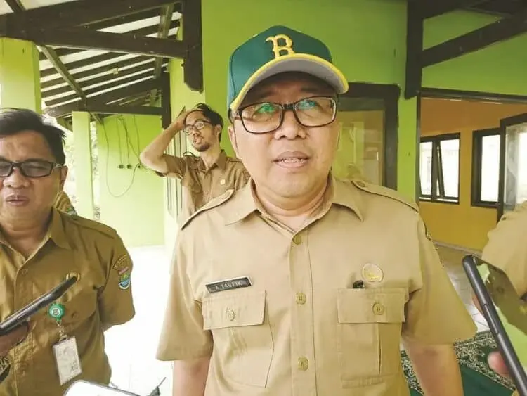 Hasil Pemeriksaan DLHK, Limbah Pabrik Peleburan Besi Masuk Pemukiman