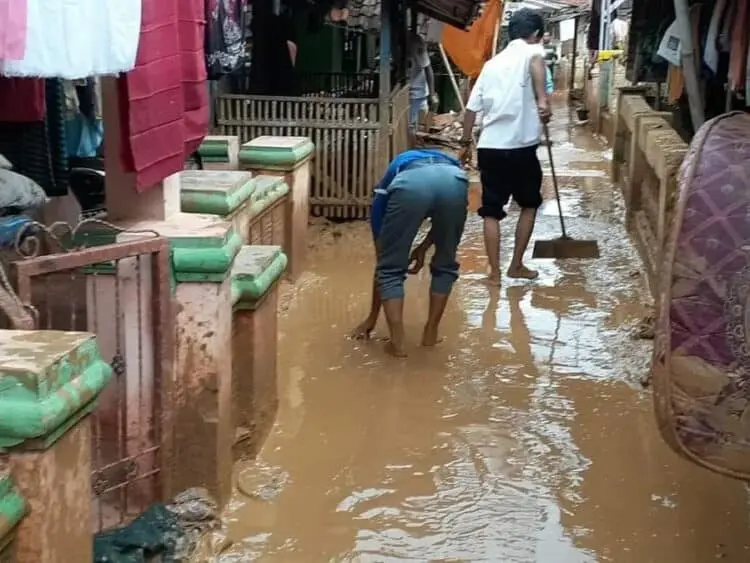 Korban Banjir Lebak Dianakemaskan