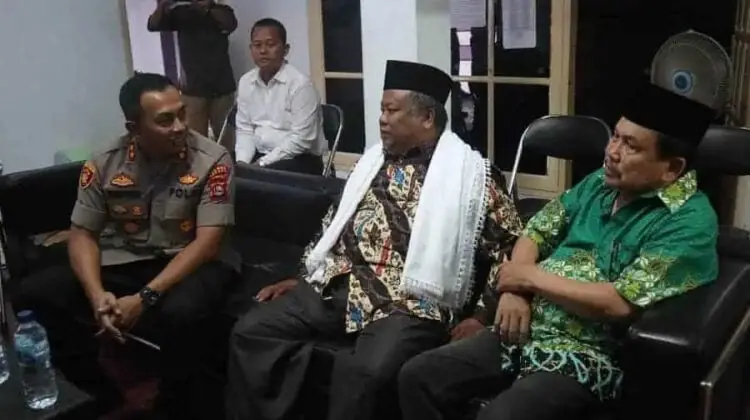 Silaturahmi, Kapolres Serang Sambangi Ulama