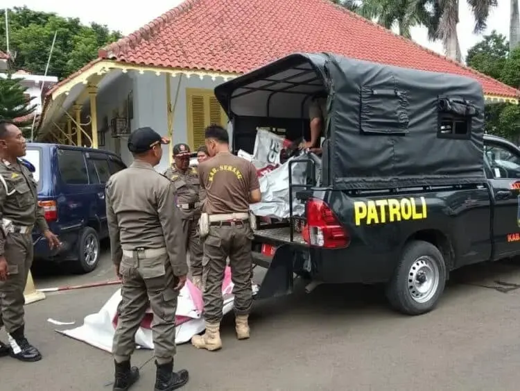 Tak Berizin dan Tak Bayar Pajak, Reklame di Kab Serang Diberantas
