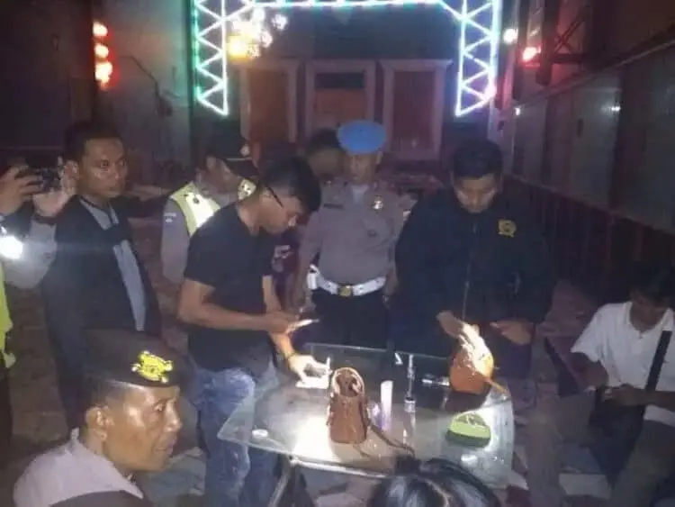 Bawa Sembilan Jeriken Arak, Sopir Diamankan