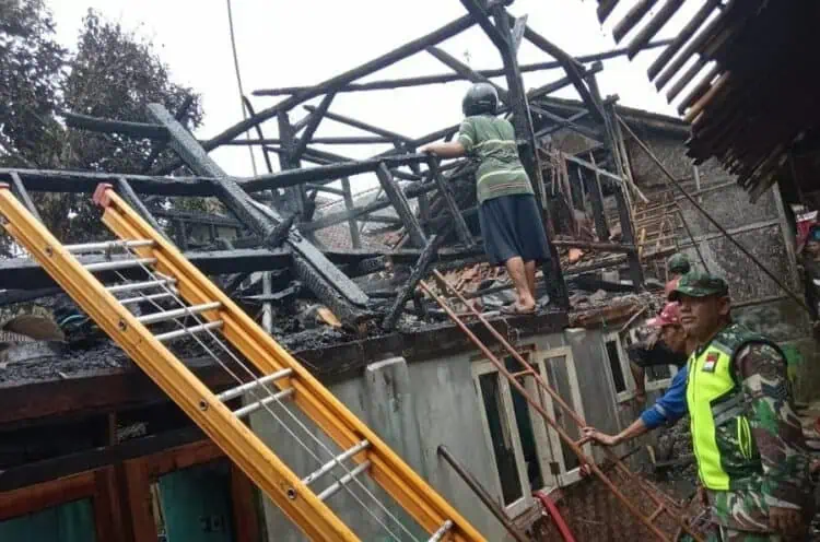 Tiga Rumah di Pakuhaji Ludes Dilalap Api