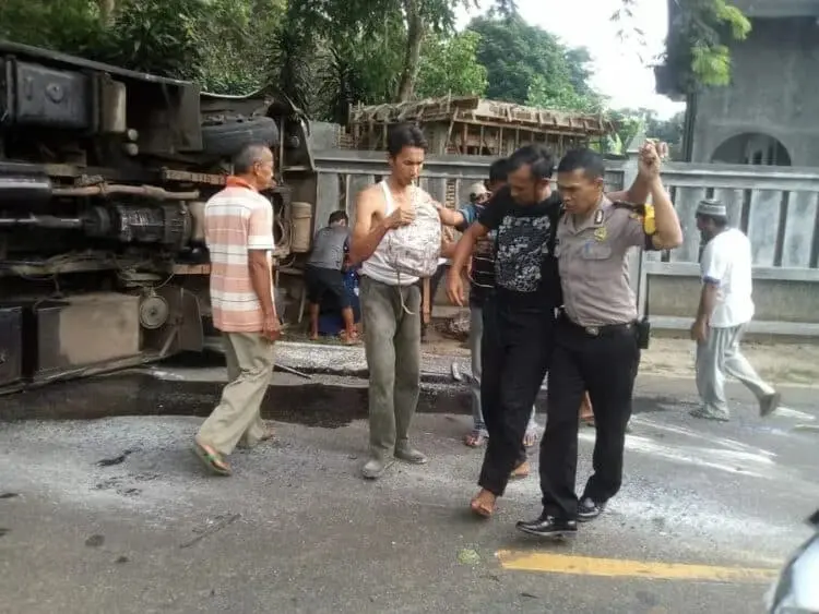 Ugal-ugalan di Jalan Raya Berujung Maut