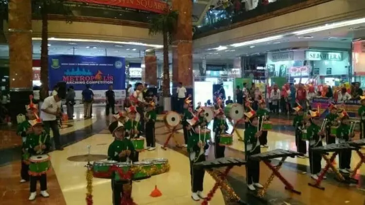 Pusat Perbelanjaan di Kota Tangerang Masih Bisa Beroperasi