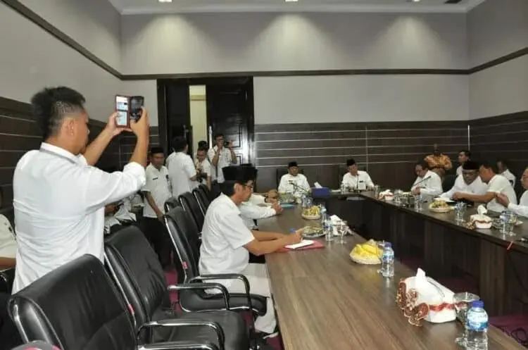 Tambah Ruang Isolasi Corona, WH Minta Bantuan Swasta