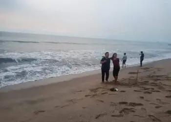 Corona Tak Lumpuhkan Wisata Pantai