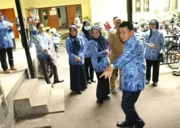 Tinjau Pelayanan Disdukcapil, Sekda Minta Perbanyak Washtafel