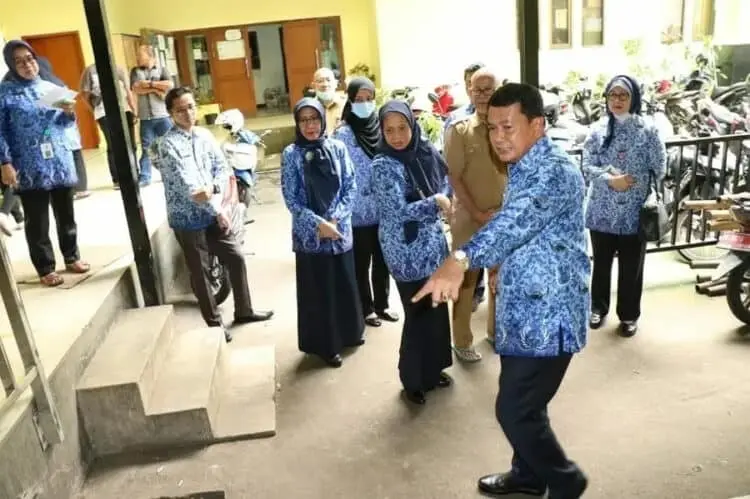Tinjau Pelayanan Disdukcapil, Sekda Minta Perbanyak Washtafel