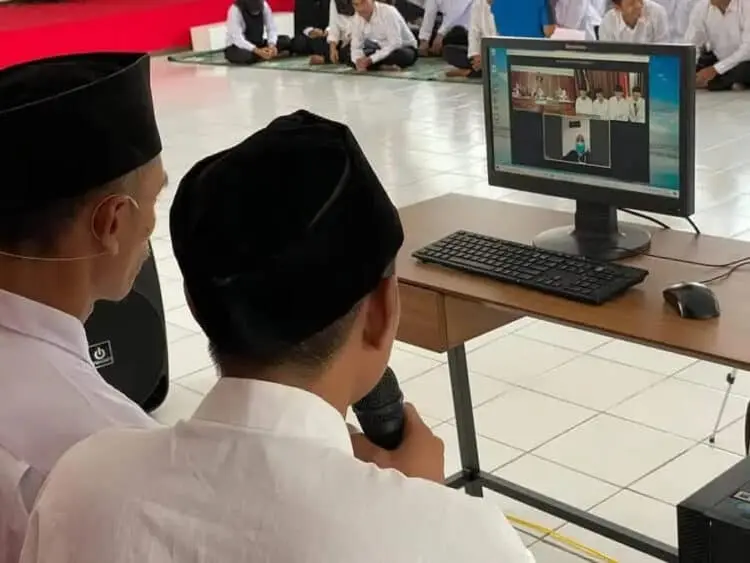 Puluhan Terdakwa Jalani Sidang Online