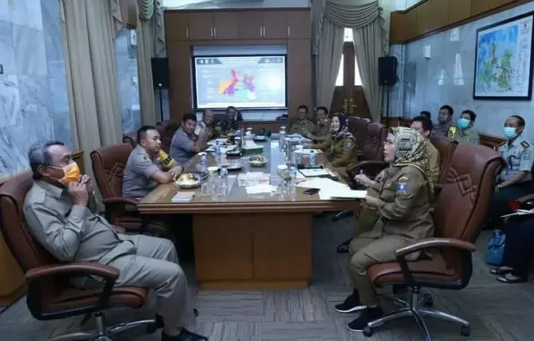 Pemkab Serang Lakukan Disinfeksi Hingga ke Desa
