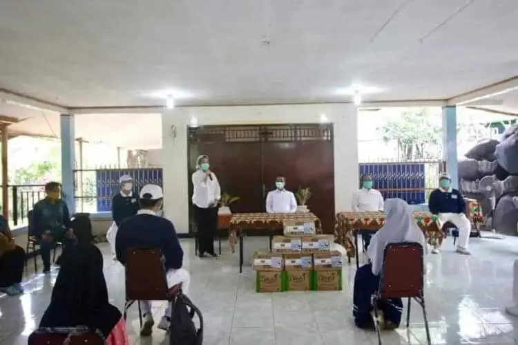 Pemkot Tangsel Mulai Distribusikan Bantuan