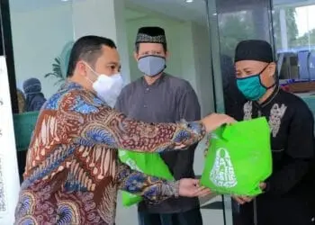 Walikota Arief Salurkan Bantuan untuk 1.658 Marbot