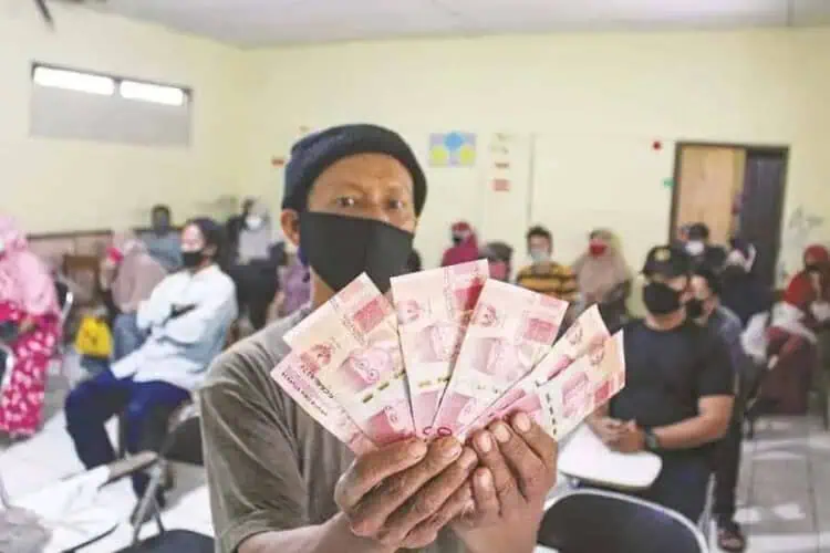 BLT Pemprov Banten Cair, 444 Warga Batuceper Sumringah