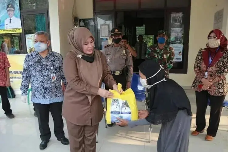 Irna: Bantuan Sembako Milik Warga Terdampak, Harus Tepat Sasaran