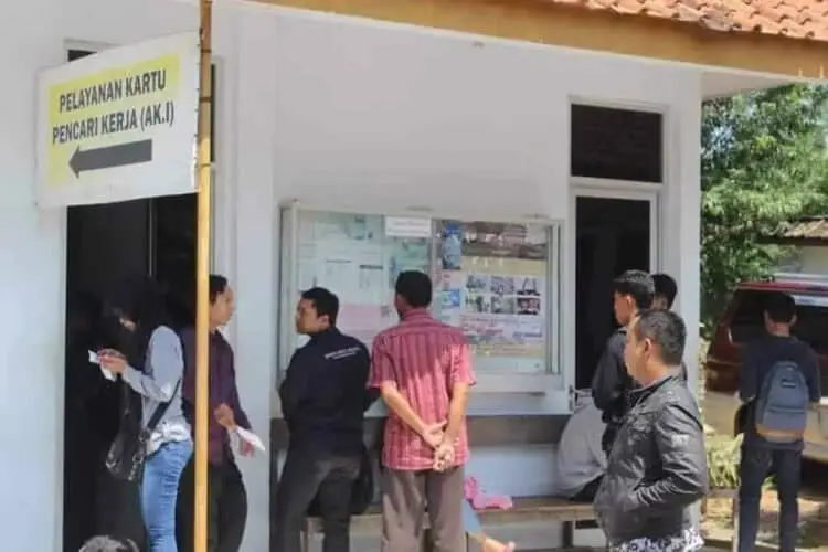 171 Orang di Pandeglang Kena PHK dan Dirumahkan