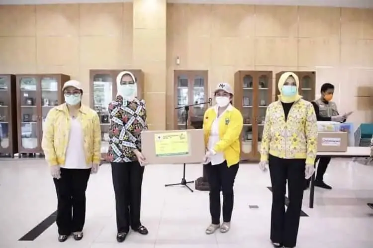 DPP Golkar Sumbang 200 APD ke Pemkot Tangsel