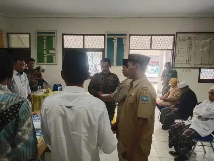 Di Tengah Wabah Corona, Camat Jawilan Lantik Dua Pj Kades
