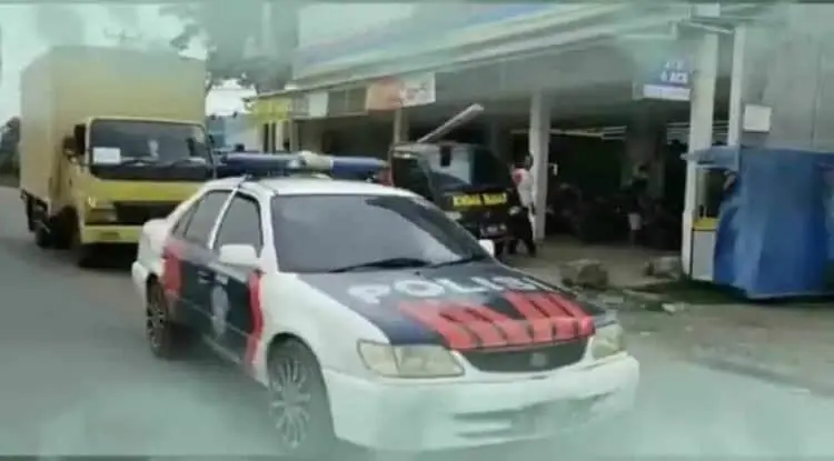 Mobil Logistik Penanganan COVID-19 Dikawal Ketat