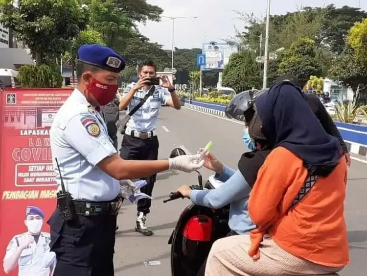 Lapas Rangkasbitung Bagikan Masker yang Dibuat Warga Binaan