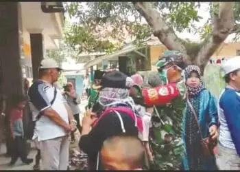 Rombongan Pengantin di Tigaraksa Dibubarkan Lurah dan TNI