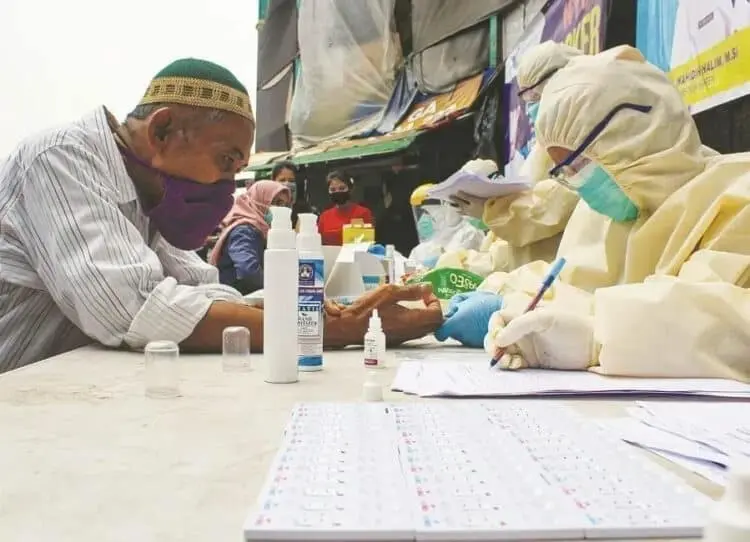 Skrining Covid-19 di Pasar Anyar, Warga: Alhamdulilah Negatif