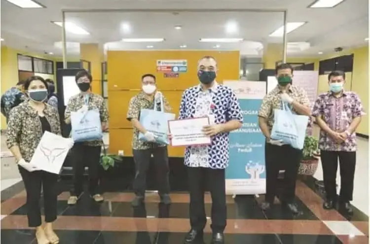 Giliran Suvarna Sutera Donasikan 800 Paket Sembako