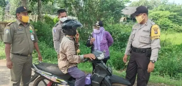 Bupati Zaki Serukan Warga Pakai Masker Kain
