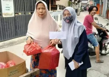 Gerai Yatim Duafa Salurkan 500 Paket Sembako