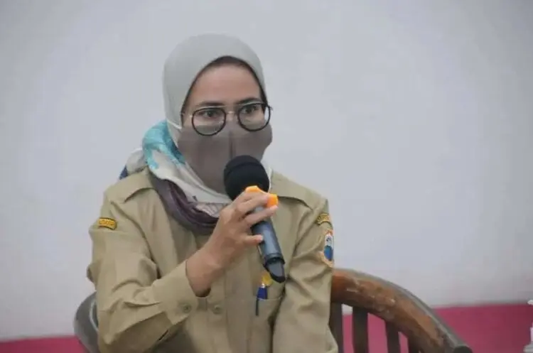 Agar Tepat Sasaran, Bupati Iti Minta Data Penerima BST Dikroscek