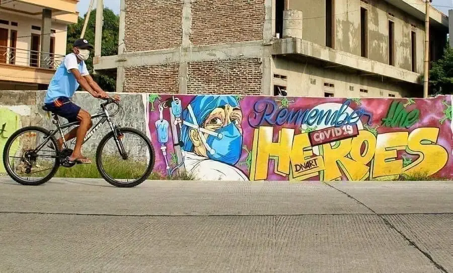 Mural Dukungan untuk Tim Medis Covid-19