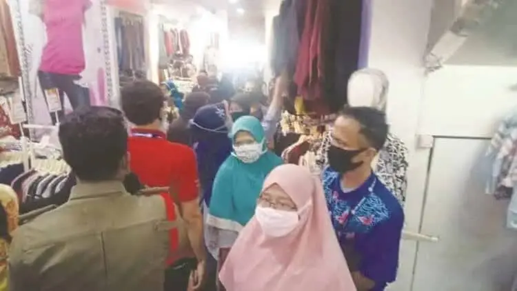 Langgar PSBB Kota Tangerang, Empat Toko Ditutup