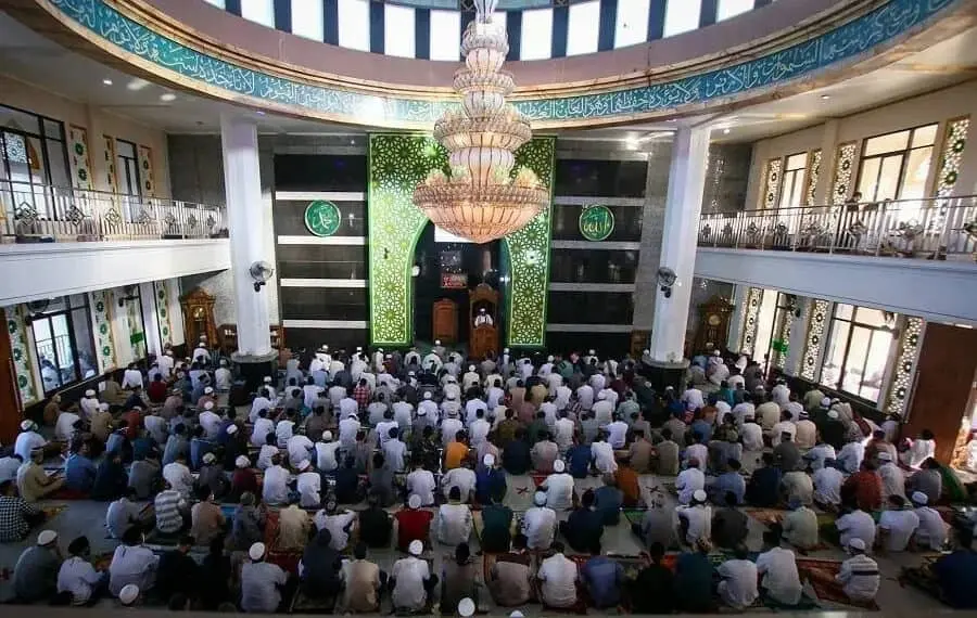 Suasana Salat Ied di Tengah Pandemi Covid-19