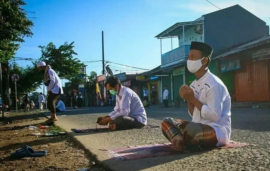 Suasana Salat Ied di Tengah Pandemi Covid-19