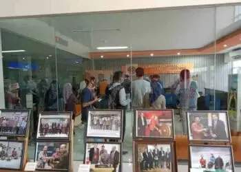 Validasi Pembayaran Terkendala, Mahasiswa Unsera Antre di Tengah Pandemi