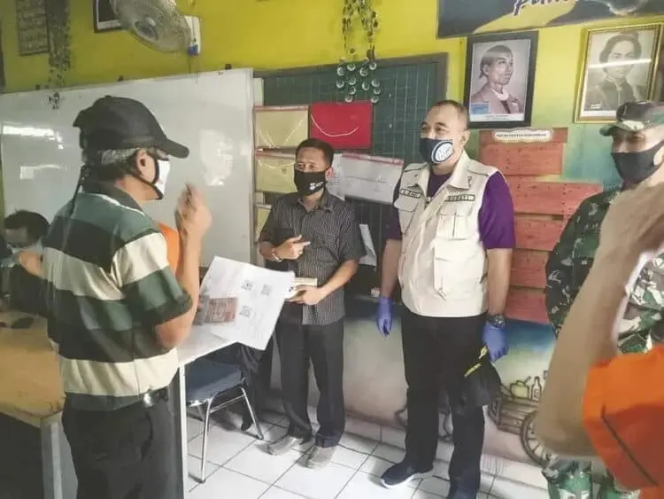 Bupati Zaki Turun Langsung Awasi Penyaluran Bansos