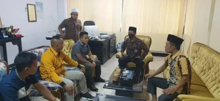Sulit Dapat Sinyal Seluler, Warga Ngadu ke Pemkab Serang