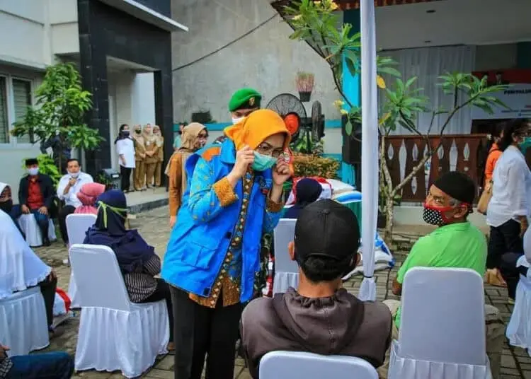 Pembagian Bansos Pusat di Kota Tangsel