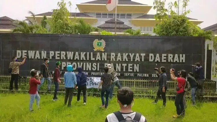 Soal Hak Interpelasi, Mahasiswa Desak DPRD Banten Bersikap