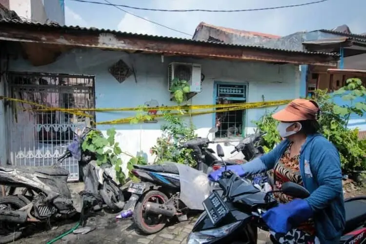 Diduga Akibat Korsleting Listrik, Sekeluarga Tewas Terbakar