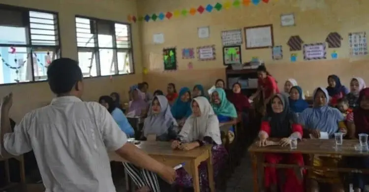Belasan Ribu Masker Diproduksi untuk Siswa SD