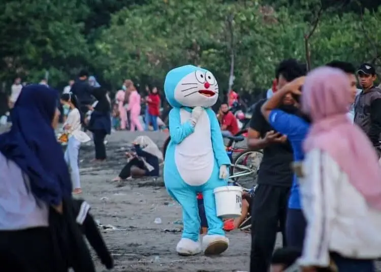 Pantai Tanjung Pasir Mulai Diserbu Warga