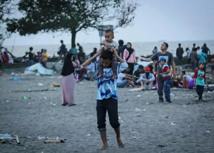 Pantai Tanjung Pasir Mulai Diserbu Warga